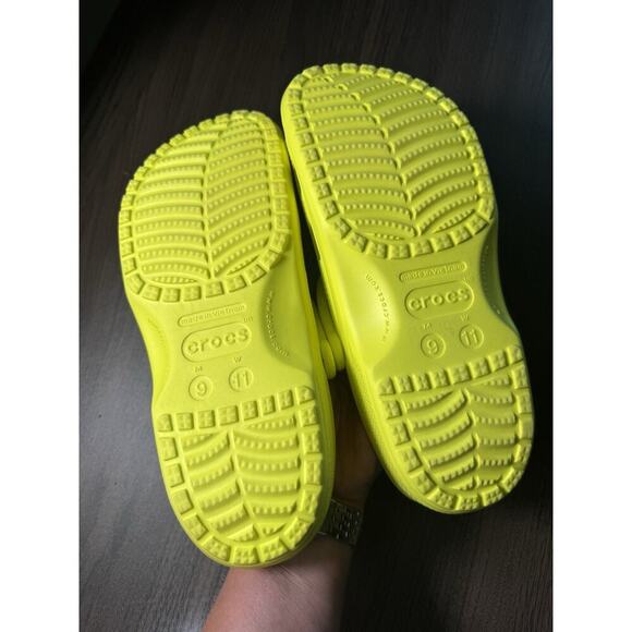 Crocs Disney Parks Exclusive Mickey Mouse Neon Women's Size 9 men, women 11 - Picture 5 of 7